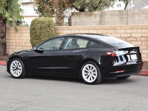 Used 2021 Tesla Model 3 Standard Range Plus image 26