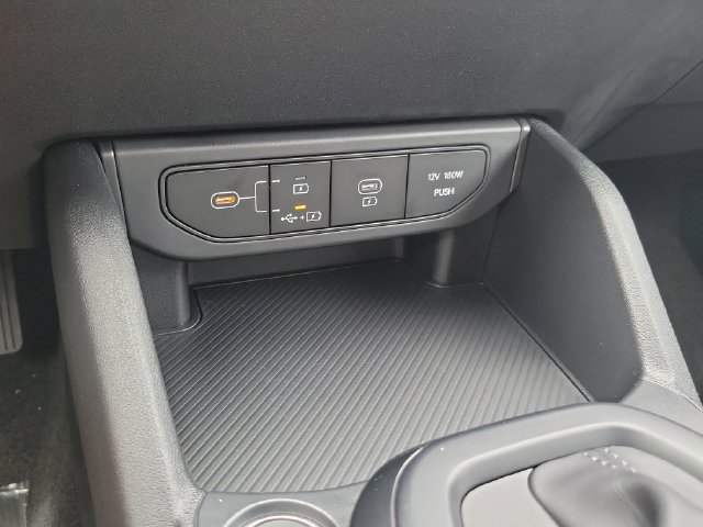 New 2026 Kia K4 FWD image 22