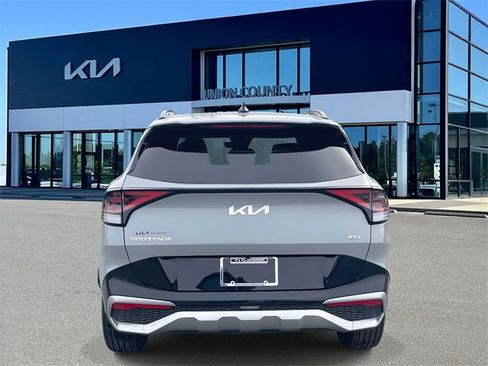 Certified 2024 Kia Sportage SX image 12