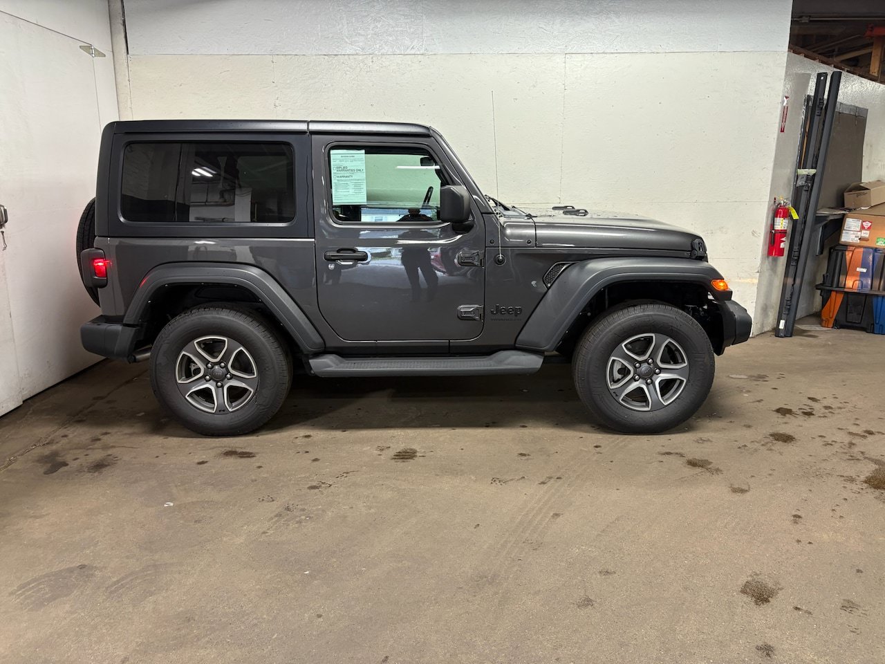 Used 2022 Jeep Wrangler Sport AWD/4WD image 4