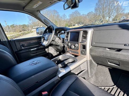 Used 2018 RAM 2500 Laramie image 13