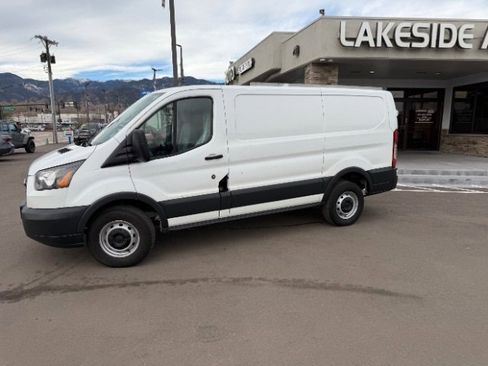 Used 2018 Ford Transit 250 130 Low Roof image 4