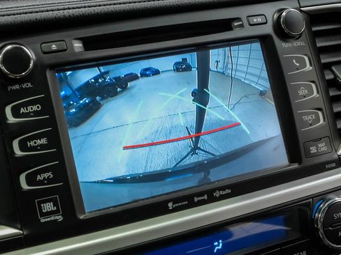 Used 2016 Toyota Highlander Limited Platinum AWD/4WD image 28