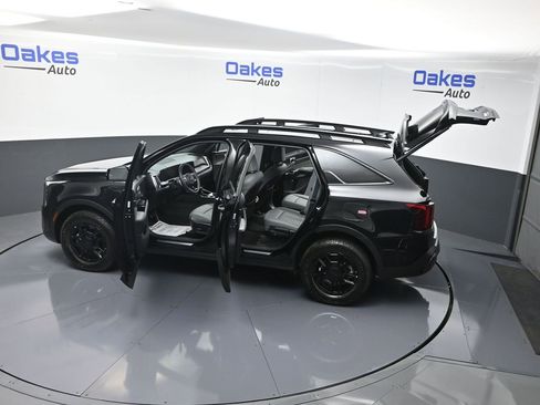 Certified 2025 Kia Sorento SX Prestige w/ Sage Leather Package image 66