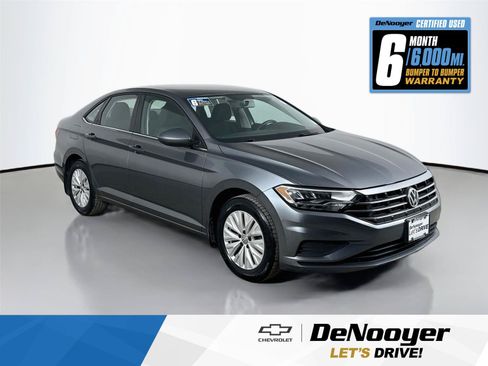 Used 2019 Volkswagen Jetta FWD image 1