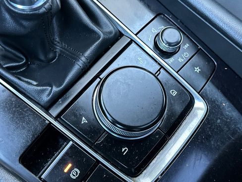 Used 2025 MAZDA MAZDA3 2.5 S Hatchback w/ Premium Pkg image 32