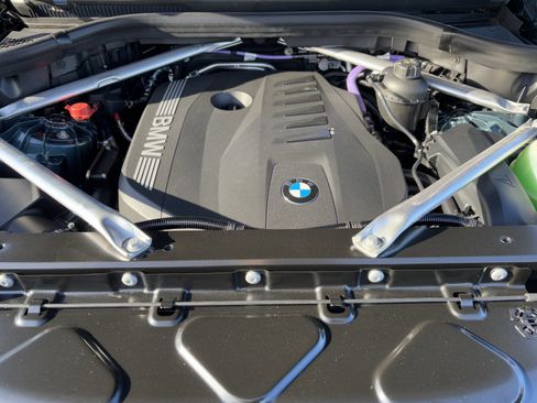 Used 2026 BMW X5 sDrive40i w/ Premium Package image 36