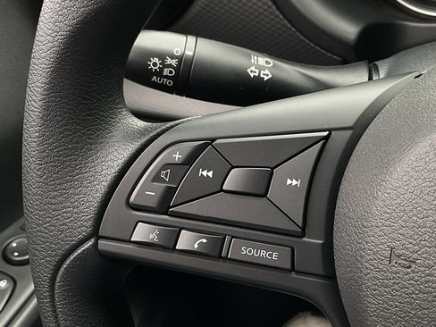 New 2025 Nissan Kicks Play S image 22