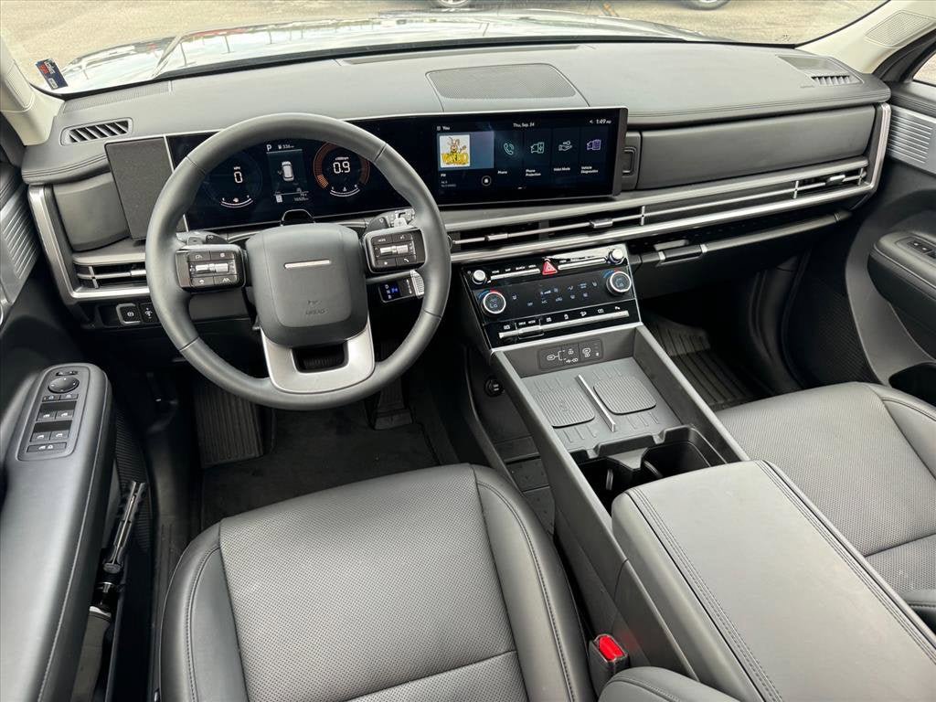Used 2025 Hyundai Santa Fe SEL AWD/4WD image 15