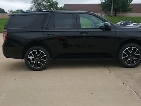Used 2021 Chevrolet Tahoe RST w/ Rear Media and Nav Package AWD/4WD image 9