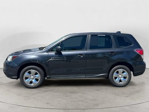 Used 2018 Subaru Forester 2.5i AWD/4WD image 2