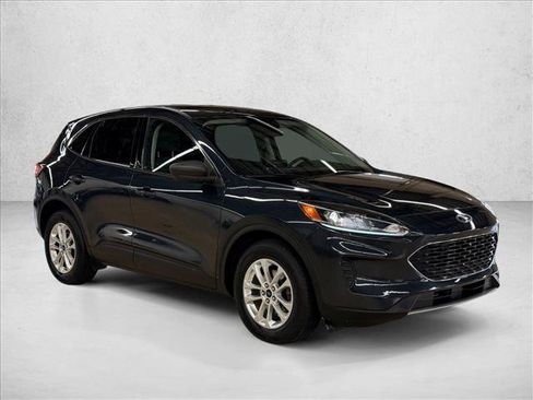 Used 2022 Ford Escape SE w/ Convenience Package FWD image 3