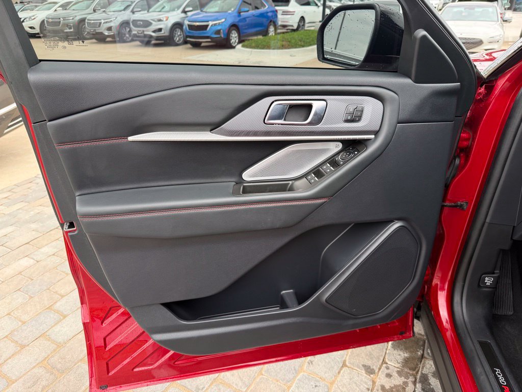 Used 2025 Ford Explorer ST AWD/4WD image 10