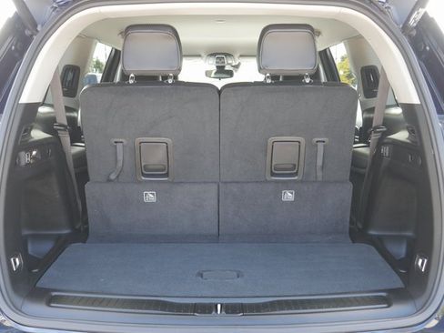 Used 2024 Jeep Grand Cherokee L Limited w/ Black Appearance Package image 11