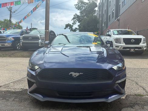 Used 2020 Ford Mustang Coupe w/ Equipment Group 101A RWD image 2