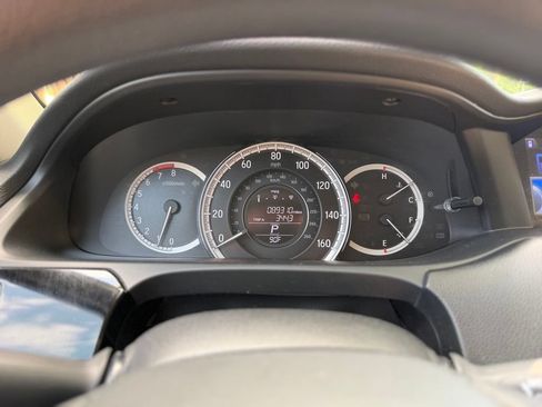 Used 2016 Honda Accord LX image 19