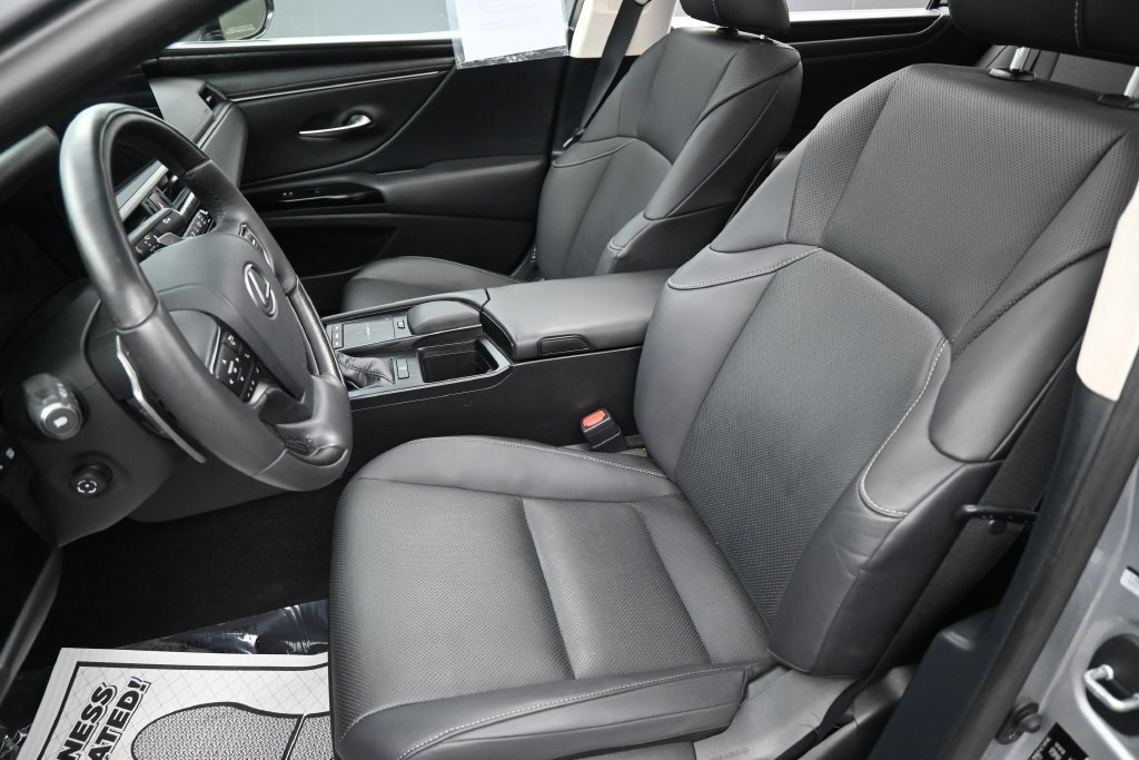 Used 2022 Lexus ES 350 w/ ES 350 Ultra Luxury Package FWD image 17