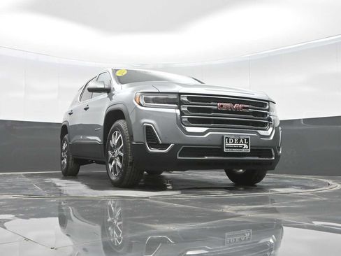 Used 2023 GMC Acadia SLE image 30