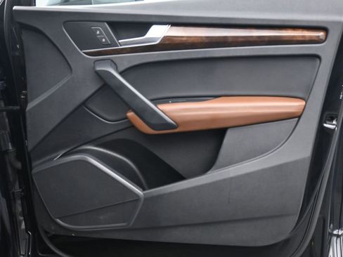 Used 2020 Audi Q5 2.0T Premium Plus w/ Premium Plus Package image 24