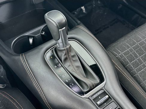 Used 2025 Honda HR-V Sport image 16