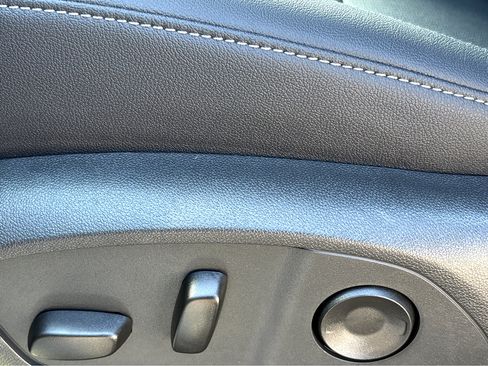 New 2026 Chevrolet Traverse LT w/ Driver Confidence Package image 15