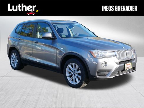 Used 2017 BMW X3 xDrive28i image 1