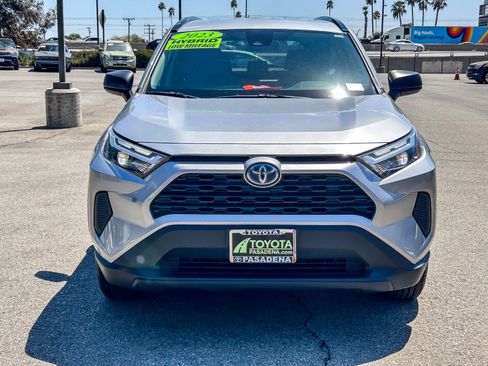 Used 2023 Toyota RAV4 LE AWD/4WD image 2