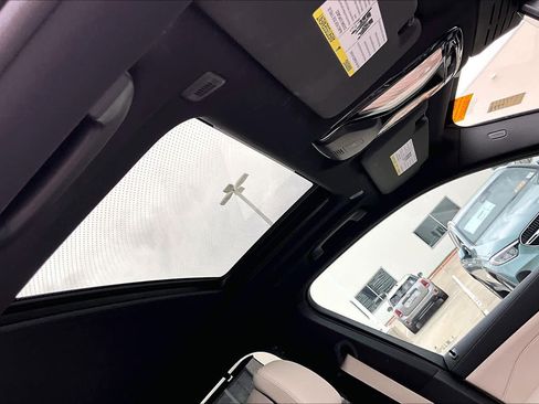 Used 2026 BMW X5 xDrive40i w/ Executive Package image 13