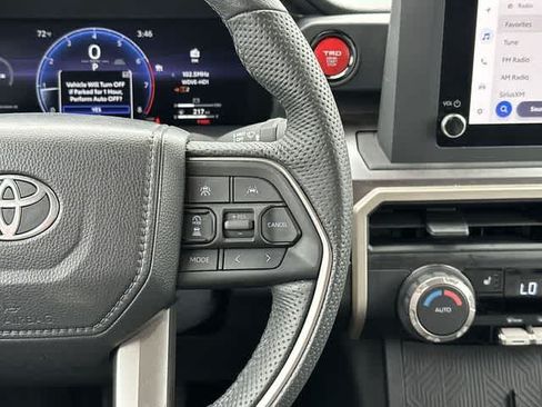 Used 2025 Toyota Tacoma TRD Off-Road AWD/4WD image 9