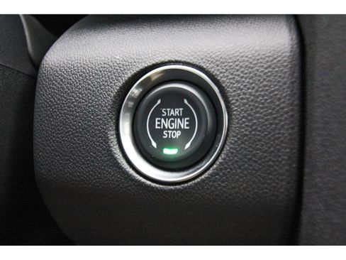 Used 2025 GMC Acadia Denali w/ Super Cruise Package FWD image 18
