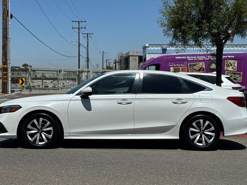 Used 2023 Honda Civic LX image 2