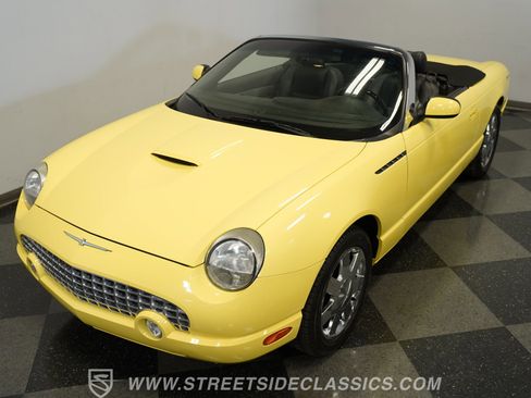 Used 2002 Ford Thunderbird image 20
