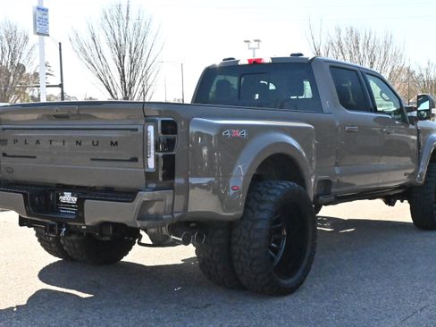 Used 2026 Ford F450 Platinum w/ Platinum Plus Package image 16
