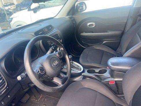 Used 2016 Kia Soul w/ Convenience Package FWD image 7