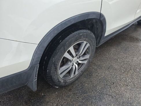 Used 2017 Honda Pilot EX image 12