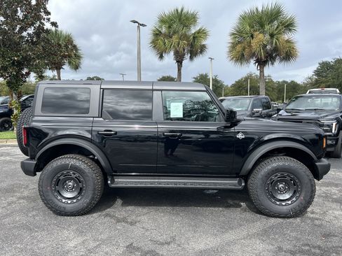 New 2025 Ford Bronco Outer Banks w/ Sasquatch Package image 9