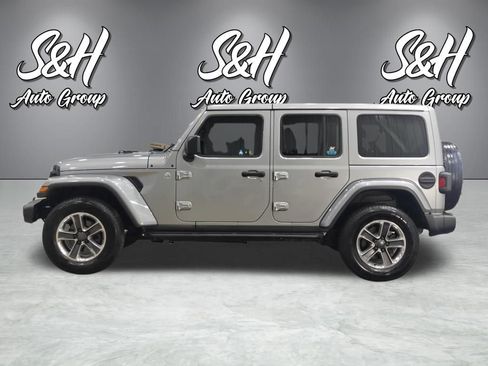 Used 2019 Jeep Wrangler Unlimited Sahara AWD/4WD image 15