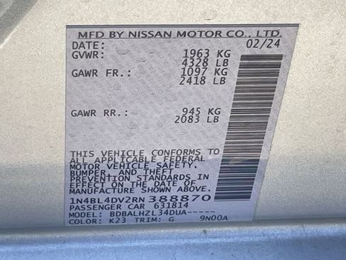 Used 2024 Nissan Altima 2.5 SV FWD image 29