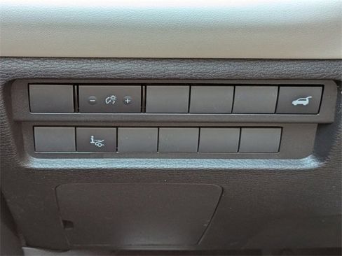 New 2025 Mitsubishi Outlander Platinum Edition image 27