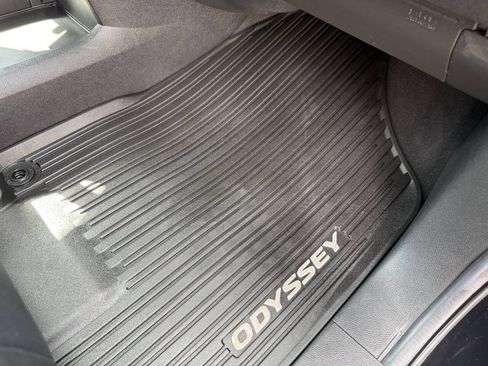 Used 2025 Honda Odyssey Sport-L image 32