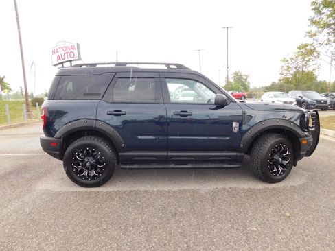 Used 2023 Ford Bronco Sport Outer Banks w/ Tech Package AWD/4WD image 4