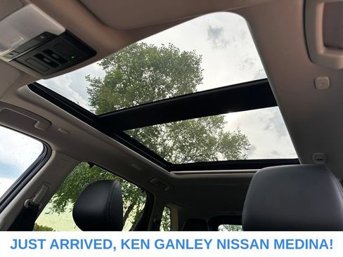Certified 2023 Nissan Rogue SV w/ SV Premium B Package AWD/4WD image 13