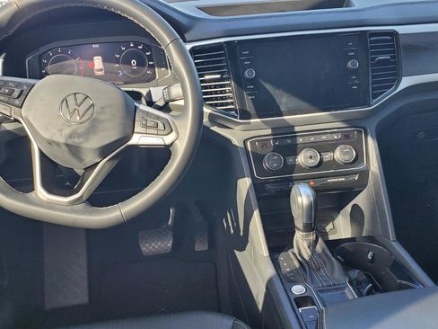 Used 2022 Volkswagen Atlas SE FWD image 8
