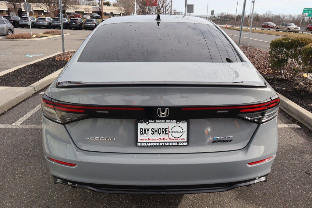 Used 2024 Honda Accord Sport image 6
