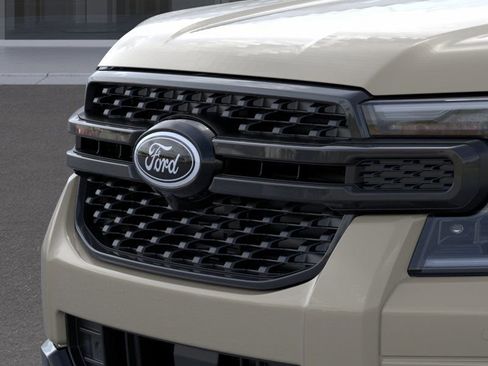 New 2025 Ford Ranger Lariat w/ Black Appearance Package image 17