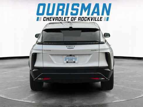 Used 2025 Cadillac Lyriq Sport AWD/4WD image 5