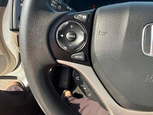 Used 2015 Honda Civic SE image 18