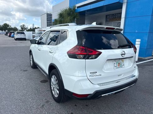 Used 2018 Nissan Rogue SV FWD image 8