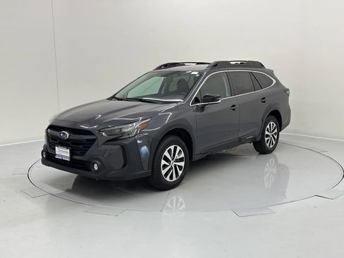Used 2024 Subaru Outback Premium image 2