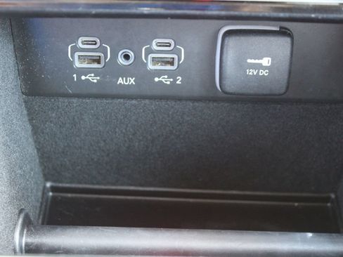 Used 2021 Jeep Grand Cherokee L Limited RWD image 40